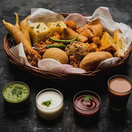 Oyo Flagship Krishna Regency Near Chaudhary Charan Singh International Airport Hotel Bijnaur Kültér fotó