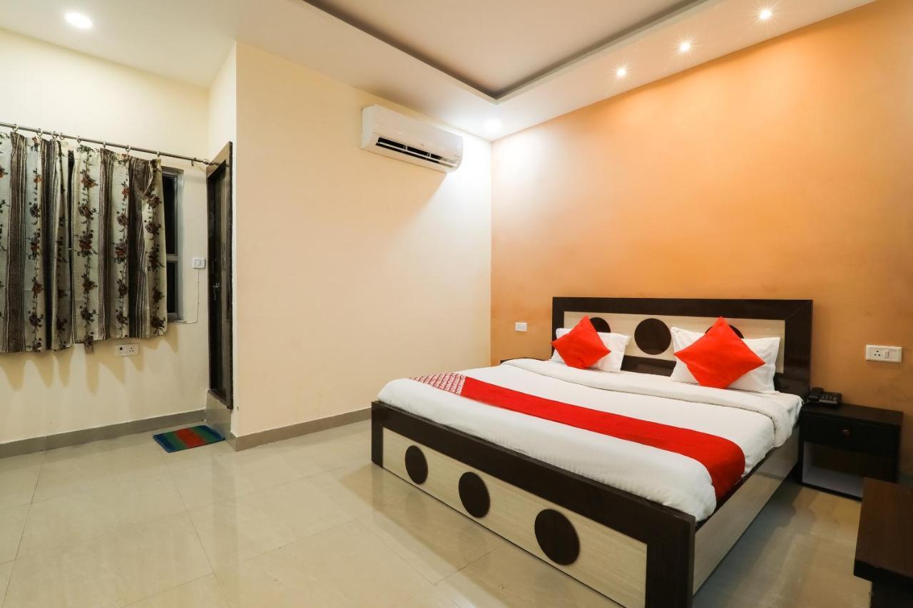 Oyo Flagship Krishna Regency Near Chaudhary Charan Singh International Airport Hotel Bijnaur Kültér fotó
