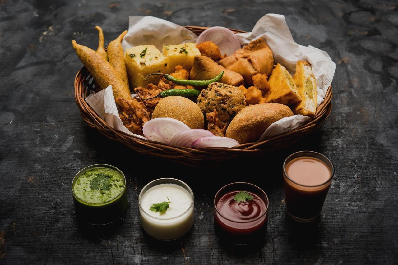 Oyo Flagship Krishna Regency Near Chaudhary Charan Singh International Airport Hotel Bijnaur Kültér fotó
